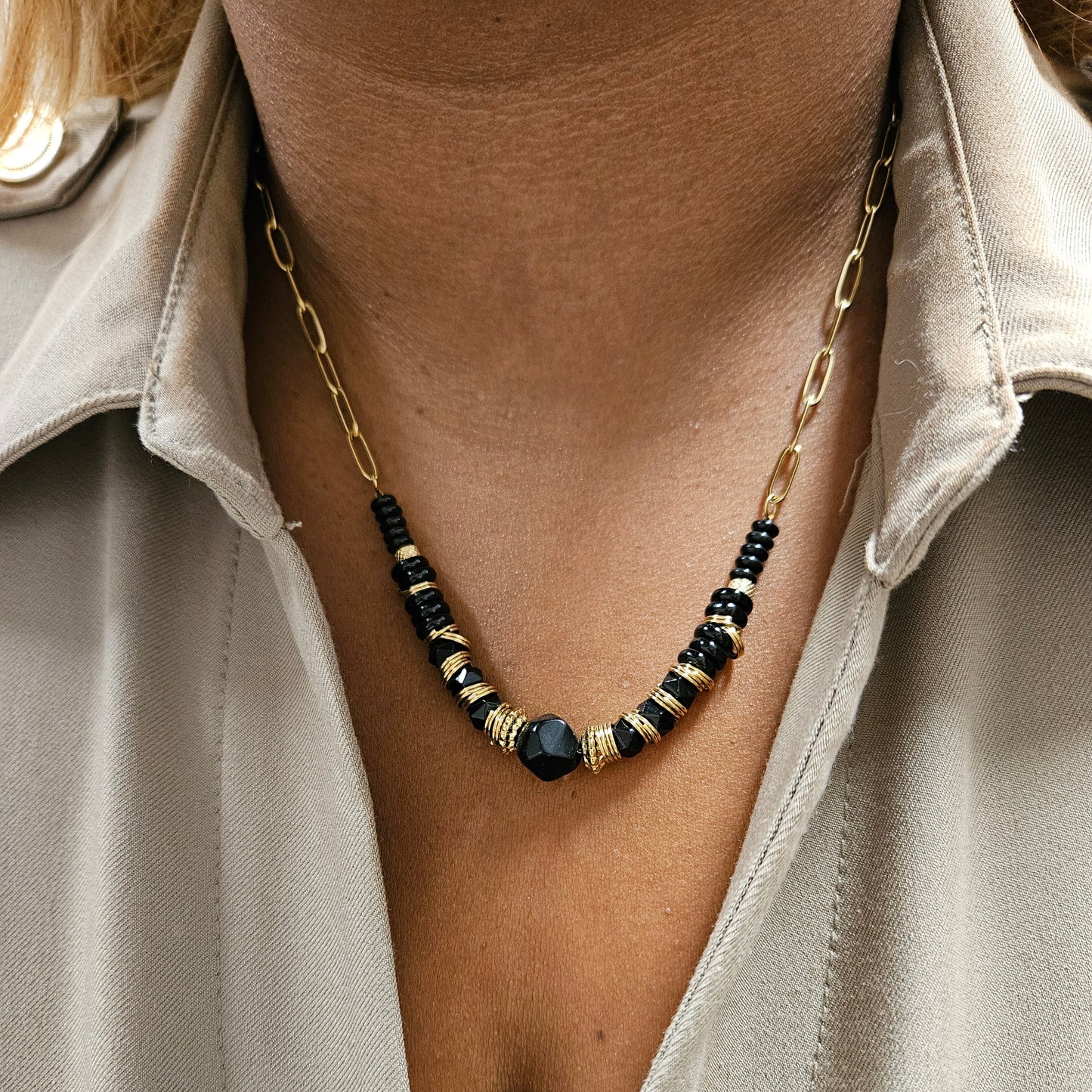 COLLIER VICTORINA
