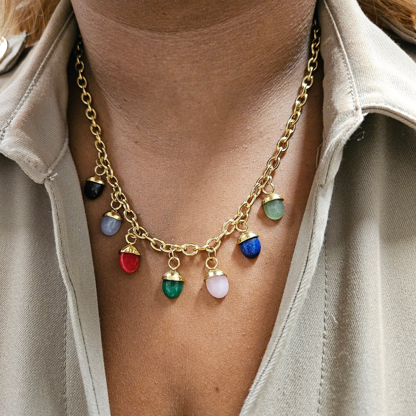 COLLIER SEVEN