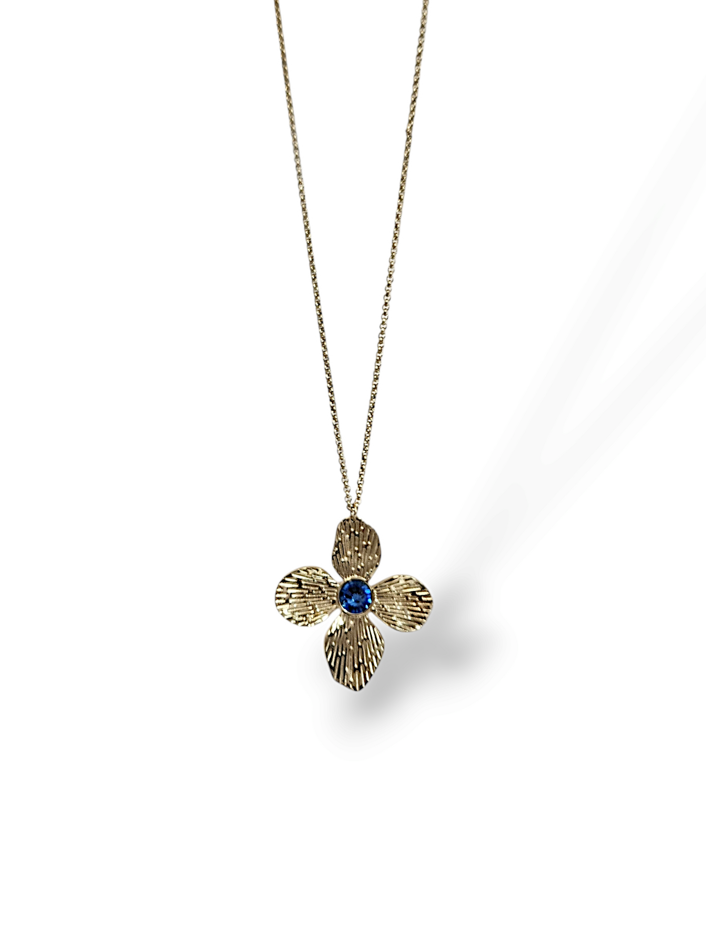 COLLIER KECH