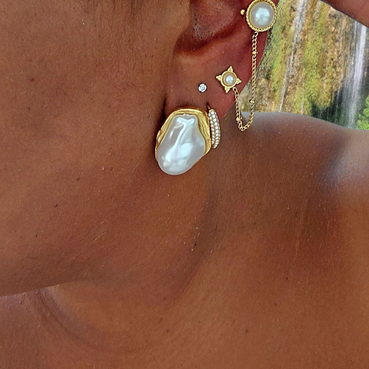 EARCUFF ARENAS