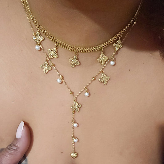 COLLIER OLIVIA