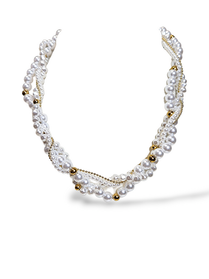 COLLIER DIANA