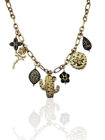 COLLIER GWEN