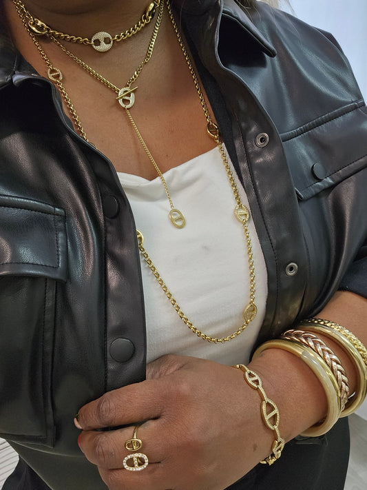 COLLIER DELYA