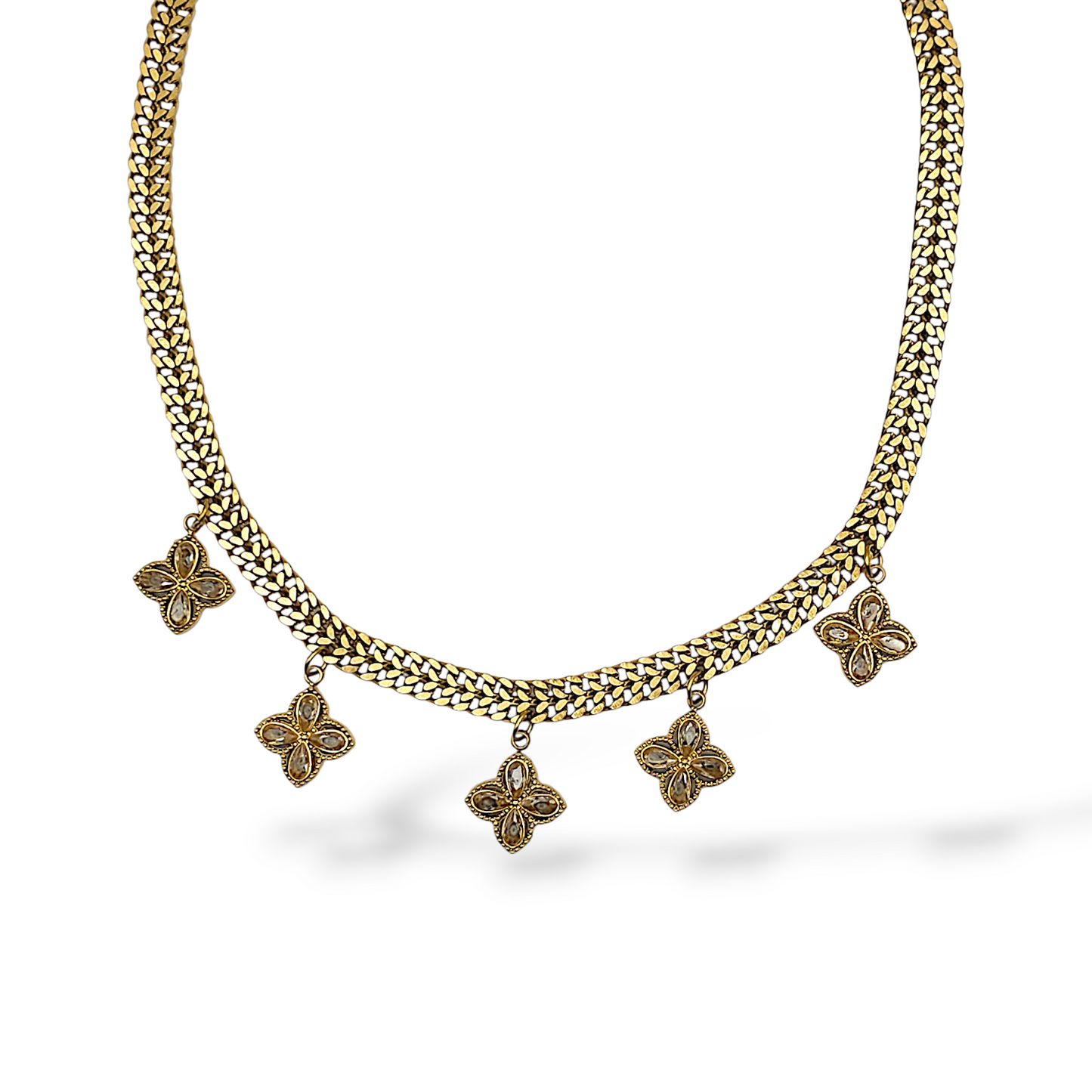 COLLIER OLIVIA