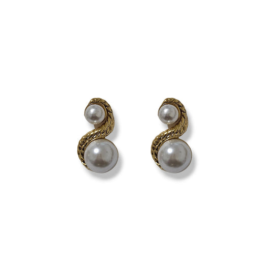 BOUCLE D'OREILLE AKOYA