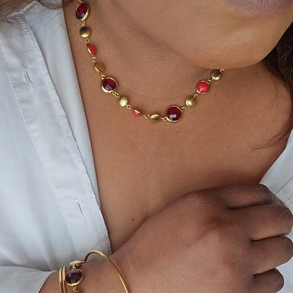 COLLIER GRETA